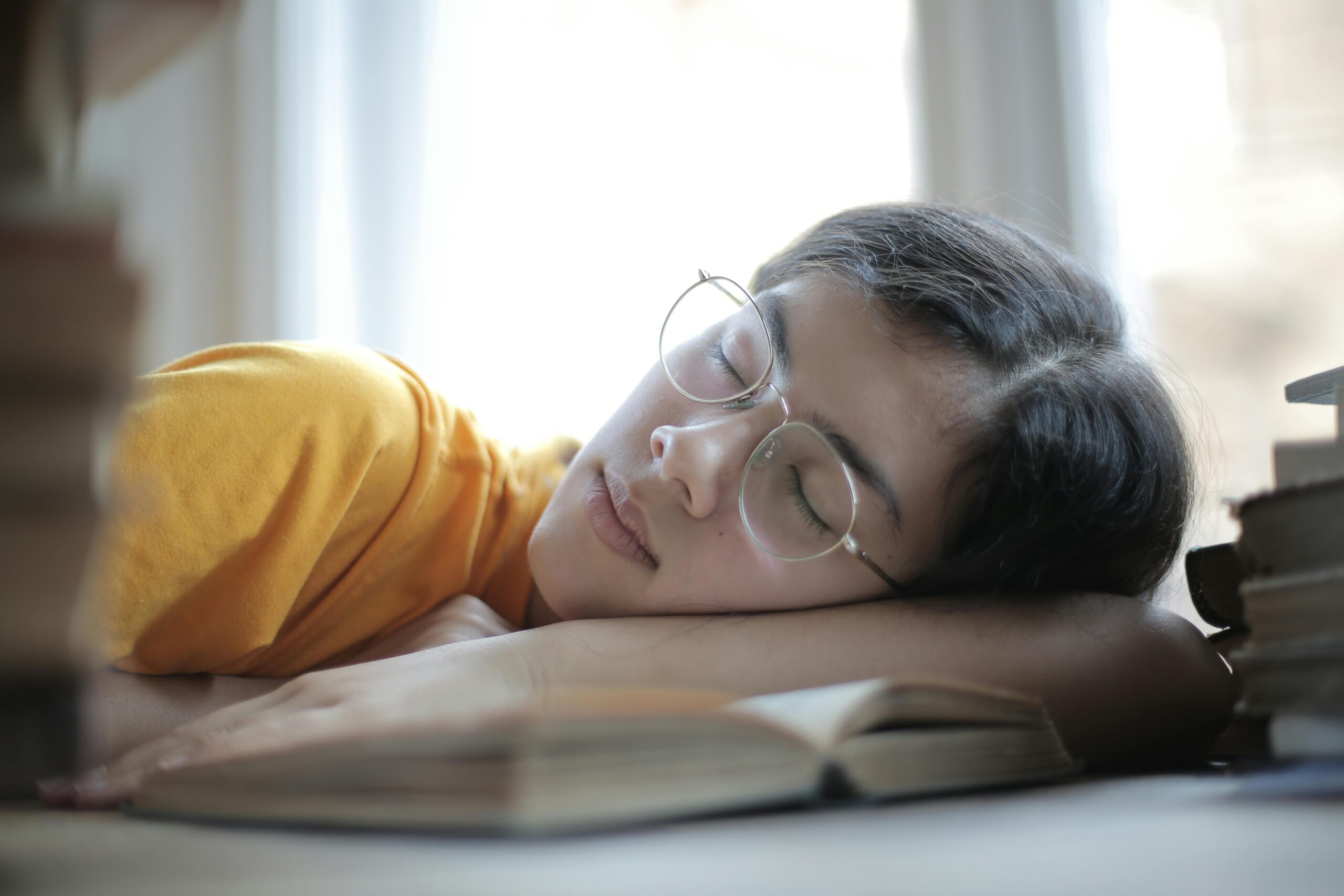 How to Beat the Afternoon Slump When Working Remotely (Without More Coffee)