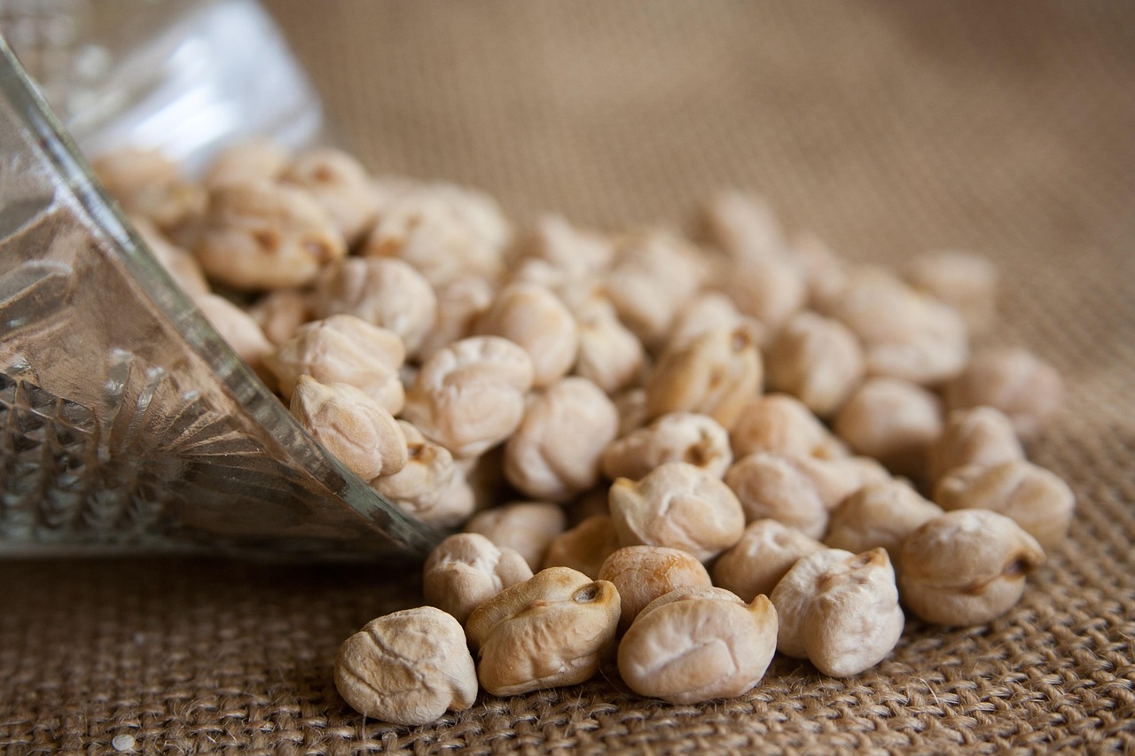3 Reasons Chickpeas Need to be in your WFH Diet